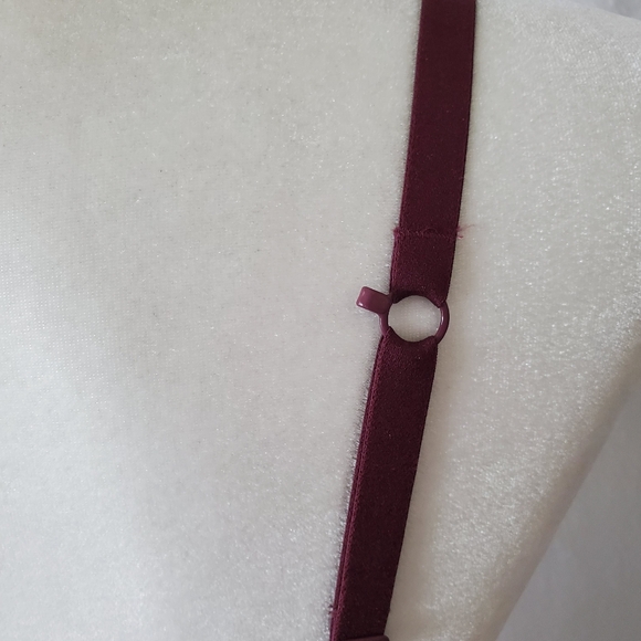 Flirtitude Tshirt Bra 34D Adj Strap to Racerback Tee Light Padding Burgundy 36C‎ - Picture 9 of 15